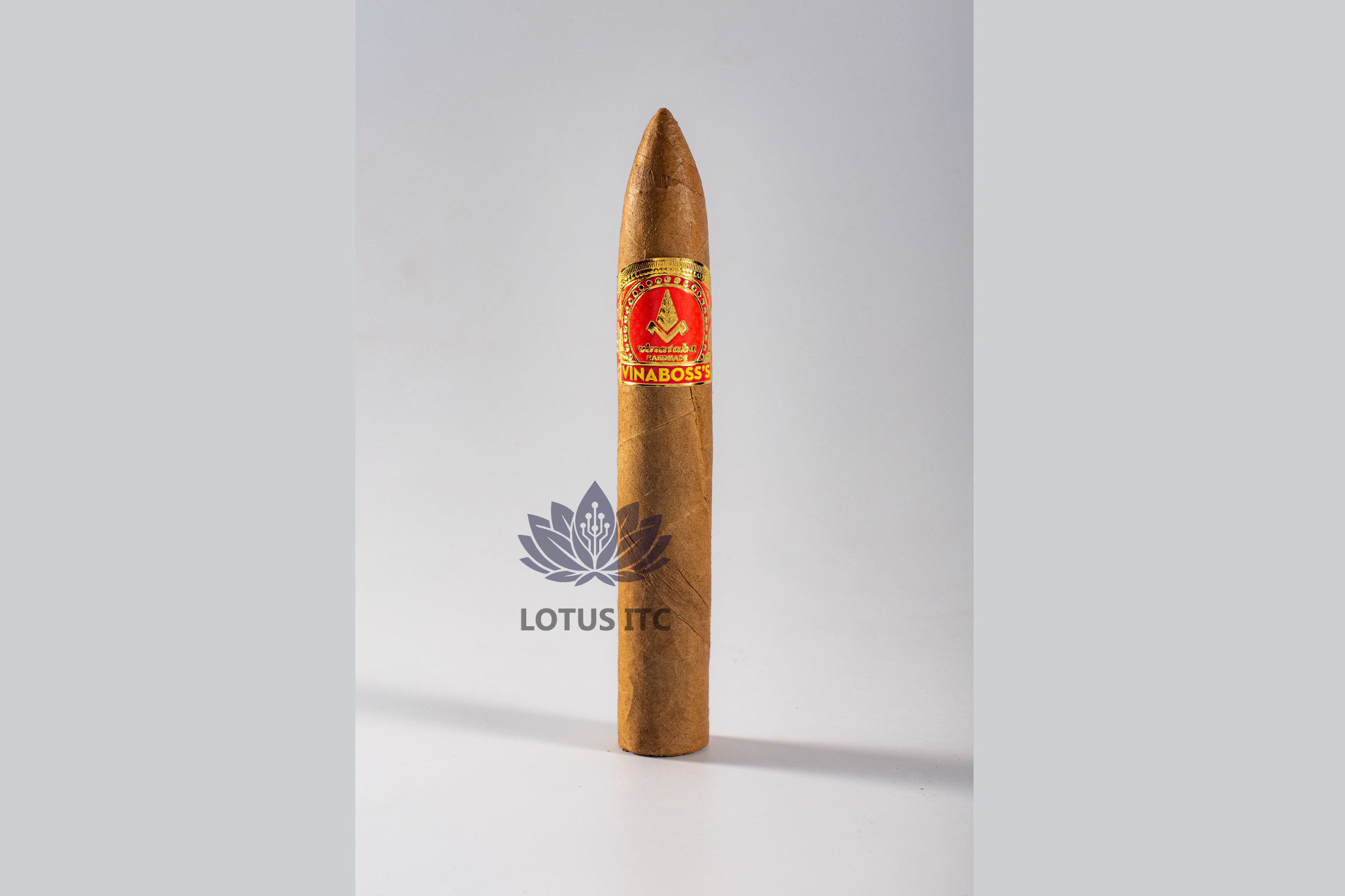 Cigar PYRAMIDES 52 (Hộp gỗ vàng 10 điếu)
