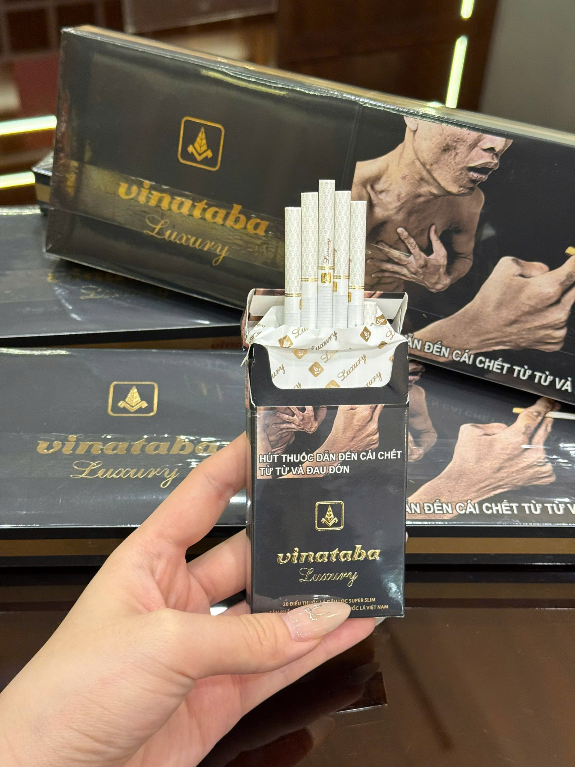 Thuốc Lá Vinataba Luxury (20 điếu/1 bao) (1 cây/10 bao)